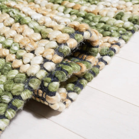 Safavieh Natura 6'-0" x 9'-0" Rug in Yellow / Green