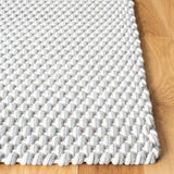 Safavieh Salem 4'-0" x 6'-0" Rug in Grey / Ivory