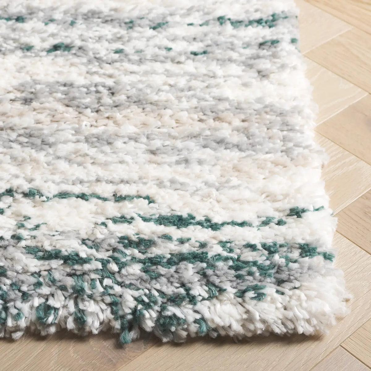 Safavieh Fontana Shag  800 4'-0" x 6'-0" Rug in Ivory / Green