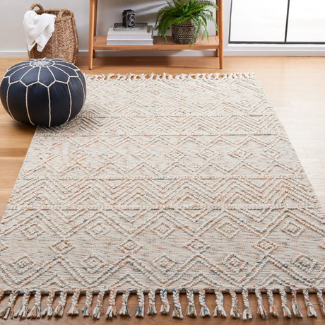 Safavieh Natura 4'-0" x 6'-0" Rug in Ivory / Blue