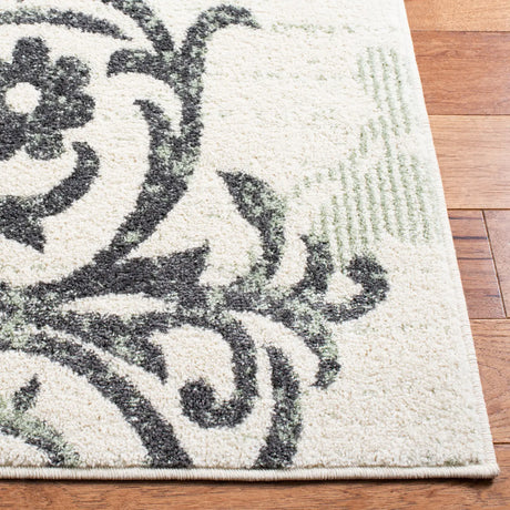 Safavieh Adirondack 4'-5" x 6'-5" Rug in Ivory / Green