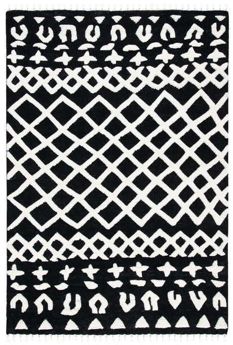 Safavieh Casablanca 4'-0" x 6'-0" Rug in Black / Ivory
