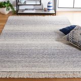 Safavieh Marbella 4'-0" x 6'-0" Rug in Ivory / Navy