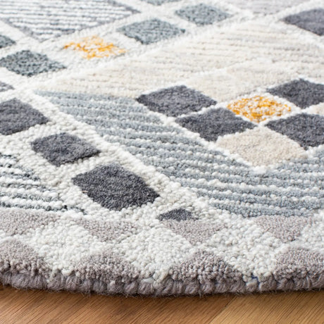 Safavieh Soho 6'-0" x 6'-0" Rug in Grey / Gold