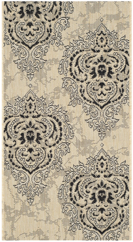 Safavieh Courtyard 2'-0" x 3'-7" Rug in Creme / Black