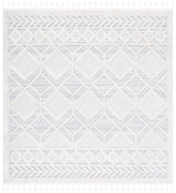 Safavieh Marrakesh 6'-7" x 6'-7" Rug in Beige / Grey