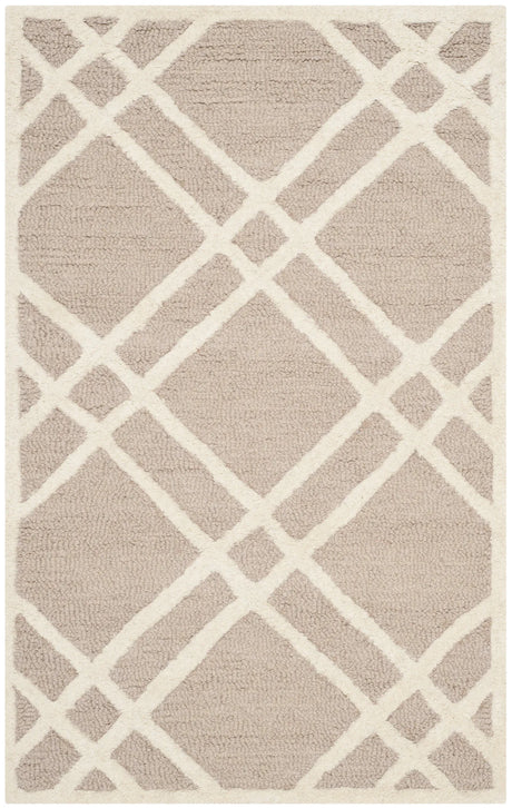 Safavieh Cambridge 2'-0" x 3'-0" Rug in Beige / Ivory