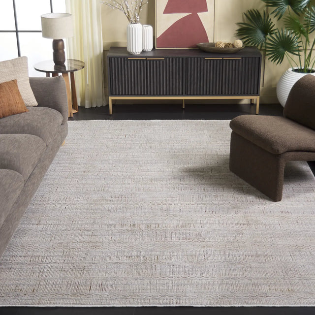 Safavieh Garnet 10'-0" x 13'-0" Rug in Beige / Ivory