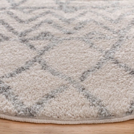 Safavieh Tulum 10'-0" x 10'-0" Rug in Ivory / Grey