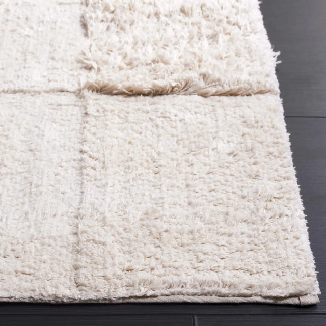 Safavieh Easy Care 4'-0" x 6'-0" Rug in Ivory