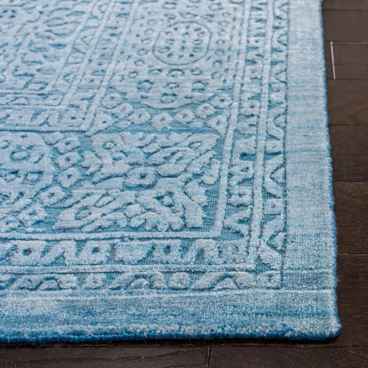 Safavieh Mirage 6'-0" x 9'-0" Rug in Turquoise
