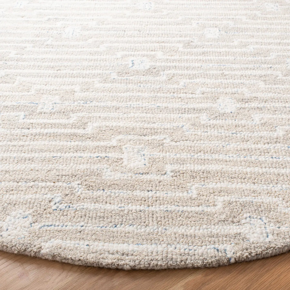Safavieh Micro-Loop 5'-0" x 5'-0" Rug in Light Grey / Ivory