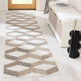 Safavieh Kilim 2'-3" x 9'-0" Rug in Ivory / Brown