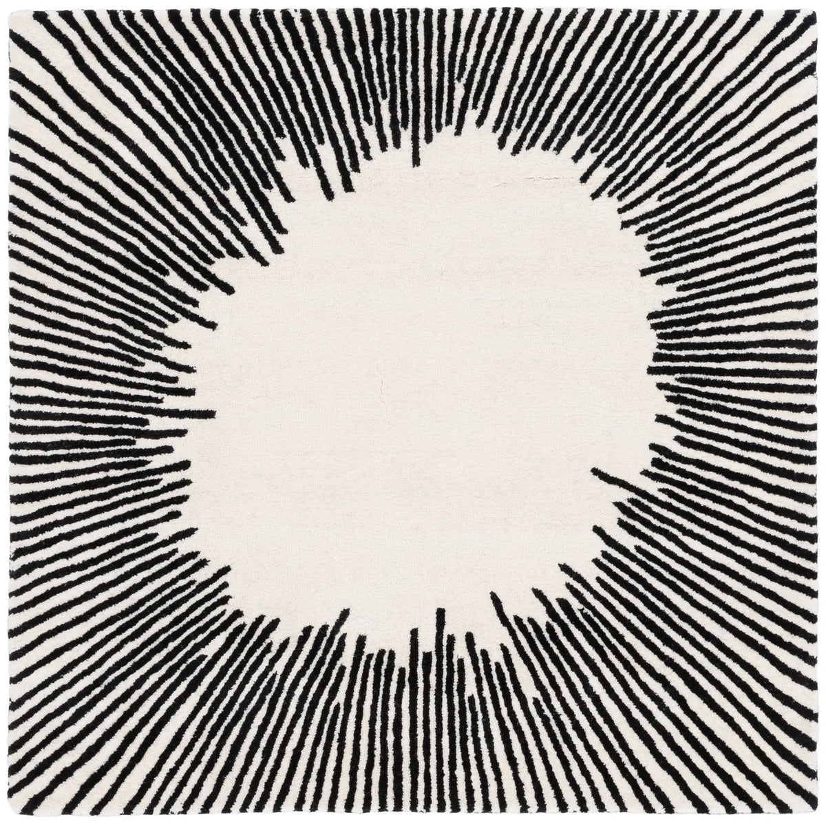 Safavieh Fifth Avenue 5'-0" x 5'-0" Rug in Ivory / Black