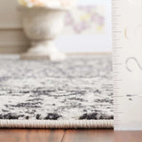 Safavieh Evoke 4'-0" x 6'-0" Rug in Ivory / Black