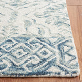 Safavieh Dip Dye 4'-0" x 6'-0" Rug in Blue / Ivory