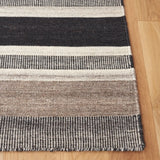 Safavieh Dhurries 5'-0" x 8'-0" Rug in Natural / Black
