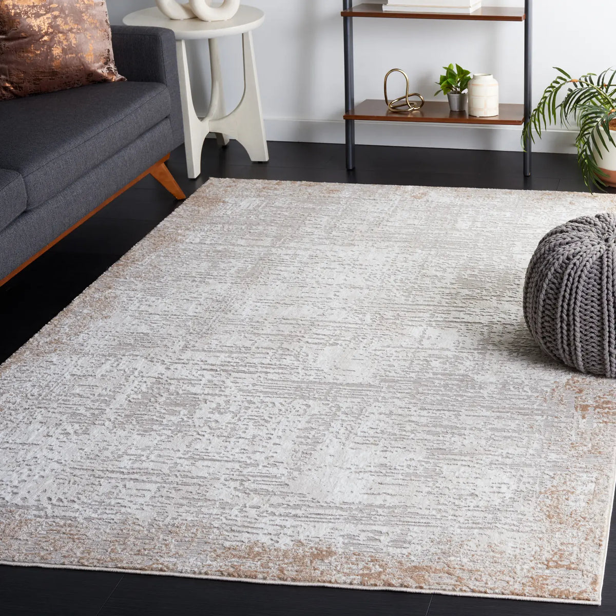 Safavieh Parker 4'-0" x 6'-0" Rug in Taupe / Grey Gold