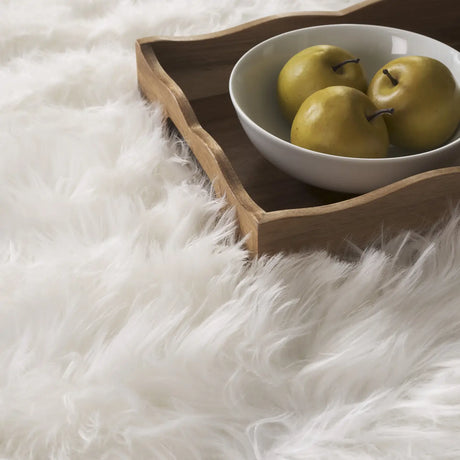 Safavieh Faux Sheep Skin 2'-0" x 3'-0" Rug in Ivory