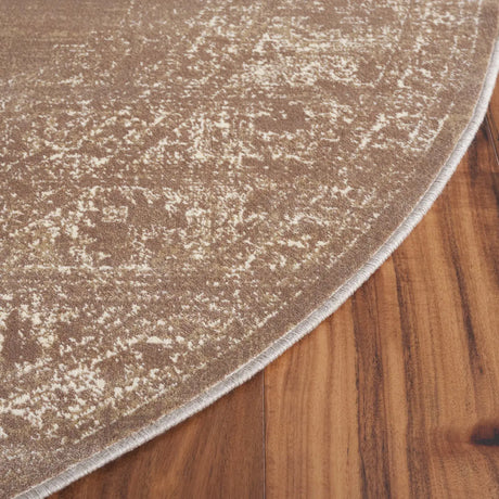 Safavieh Vintage 5'-3" x 7'-6" Rug in Taupe