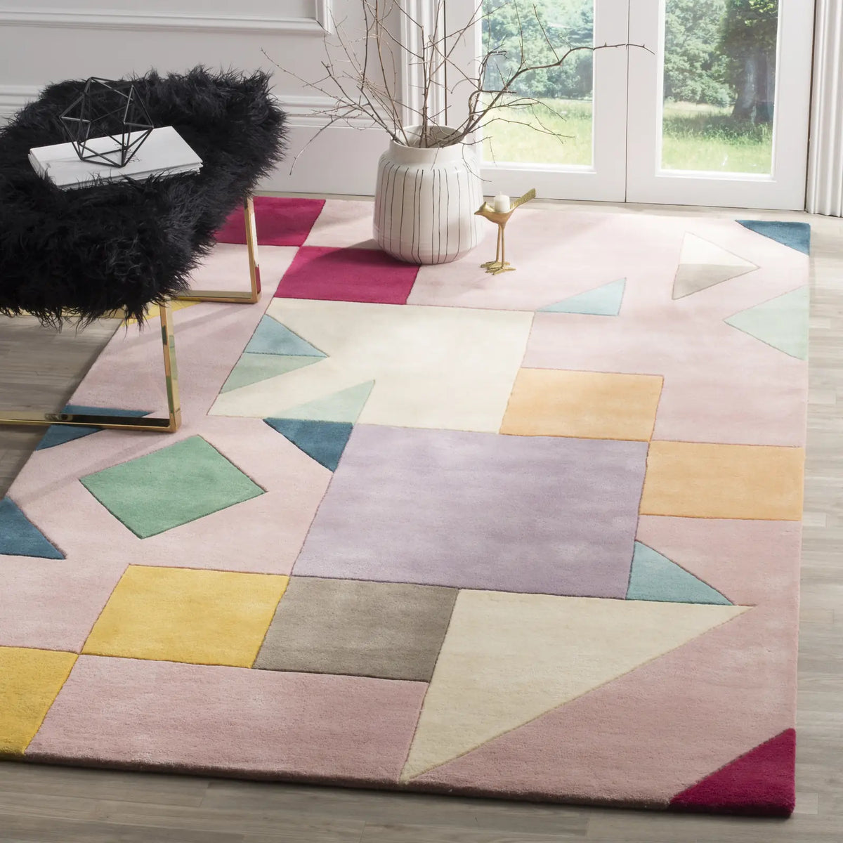 Safavieh Fifth Avenue 5'-0" x 8'-0" Rug in Pink / Multi