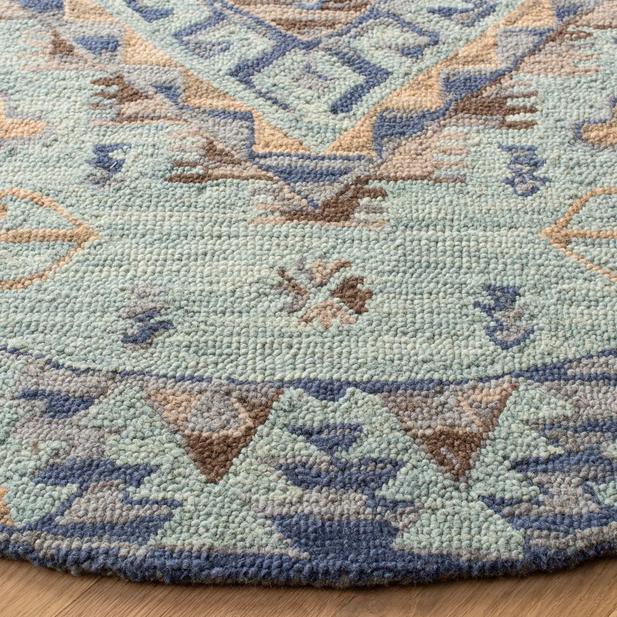 Safavieh Aspen 5'-0" x 5'-0" Rug in Blue / Beige