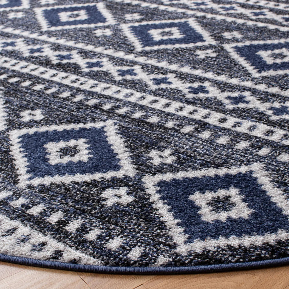 Safavieh Adirondack 6'-0" x 6'-0" Rug in Dark Grey / Ivory