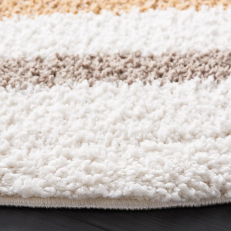 Safavieh Calico Shag 6'-7" x 6'-7" Rug in Ivory / Gold