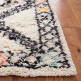 Safavieh Kenya 5'-0" x 8'-0" Rug in Natural / Multi