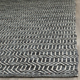 Safavieh Montauk 5'-0" x 7'-0" Rug in Ivory / Dark Grey