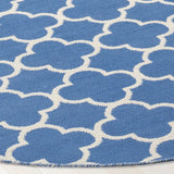 Safavieh Montauk 6'-0" x 6'-0" Rug in Blue / Ivory