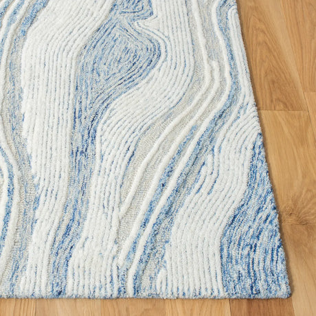 Safavieh Fifth Avenue 4'-0" x 6'-0" Rug in Blue / Ivory