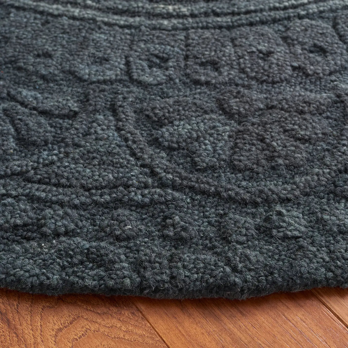 Safavieh Marquee 6'-0" x 6'-0" Rug in Dark Grey