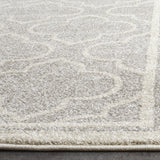 Safavieh Amherst 6'-0" x 9'-0" Rug in Light Grey / Ivory