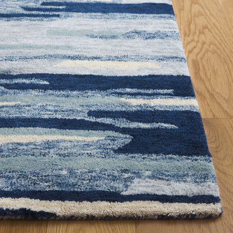 Safavieh Bellagio 4'-0" x 6'-0" Rug in Blue / Ivory
