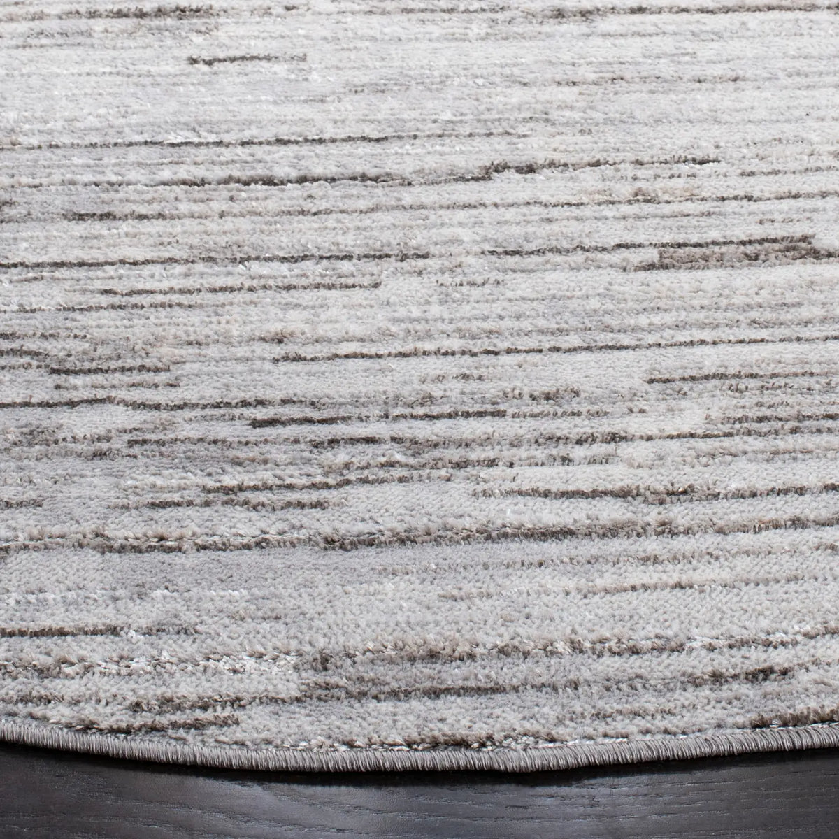 Safavieh Orchard 6'-7" x 6'-7" Rug in Grey / Light Grey