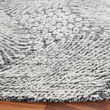 Safavieh Ebony 6'-0" x 6'-0" Rug in Black / Ivory