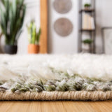 Safavieh Manhattan 4'-0" x 6'-0" Rug in Ivory / Sage