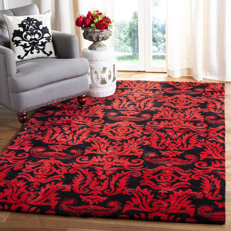 Safavieh Soho 3'-6" x 5'-6" Rug in Black / Red