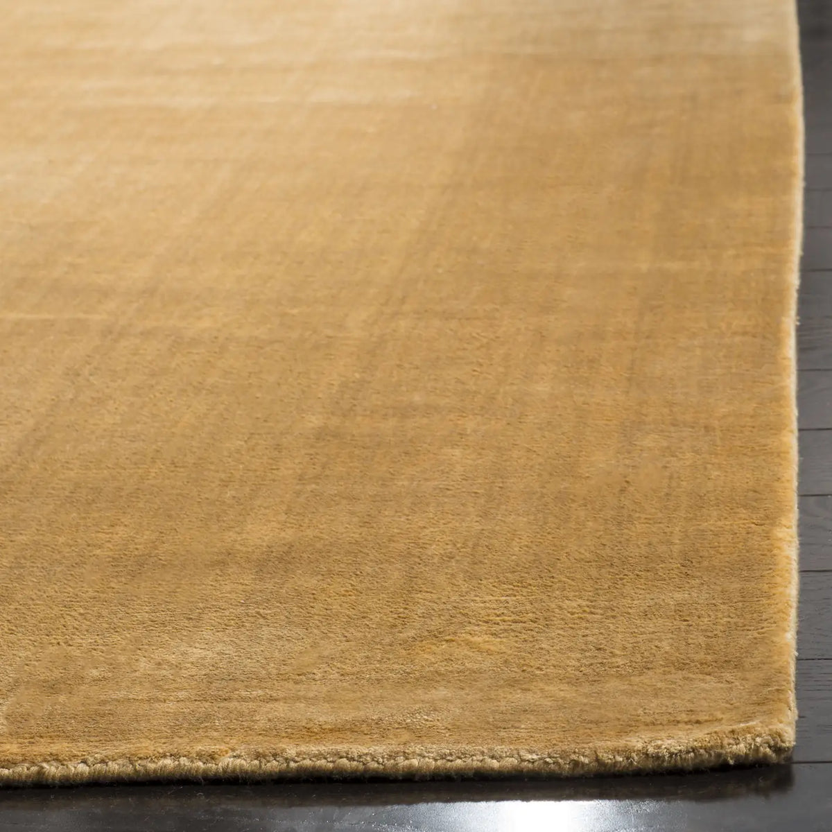 Safavieh Mirage 5'-0" x 8'-0" Rug in Old Gold