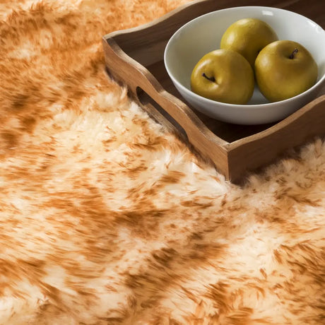 Safavieh Sheep Skin 3'-0" x 5'-0" Rug in Off White / Coco Brown