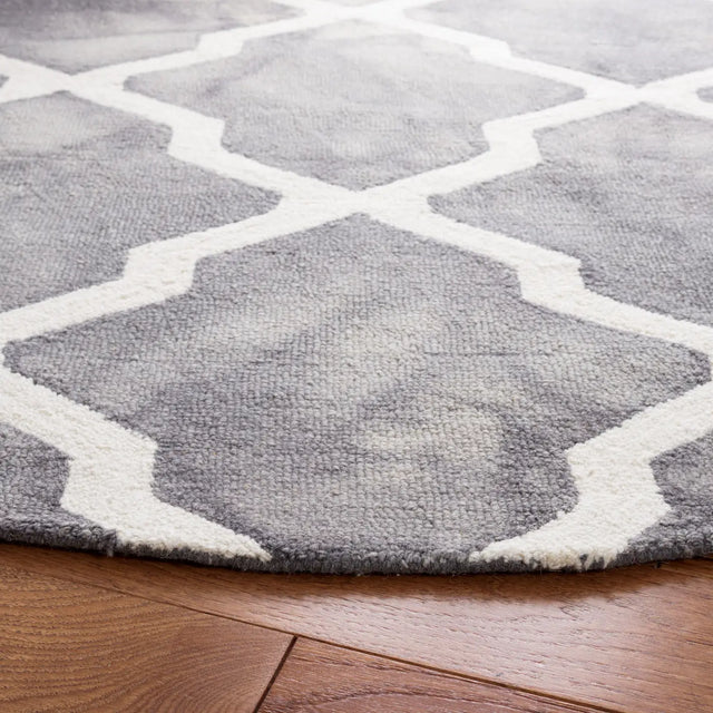 Safavieh Dip Dye 7'-0" x 7'-0" Rug in Grey / Ivory