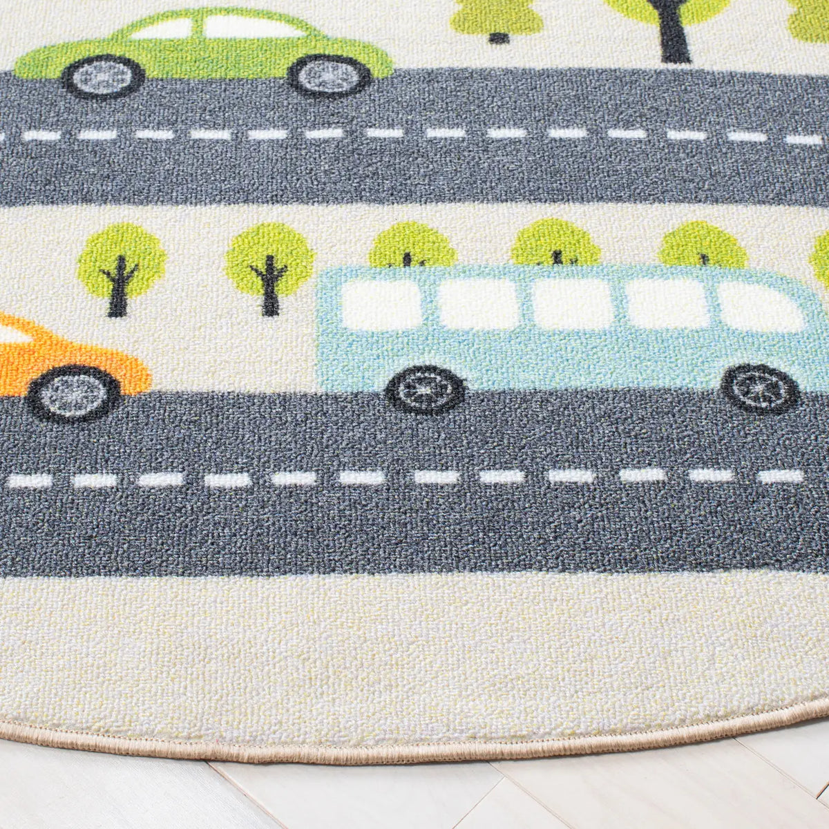 Safavieh Kids Playhouse 200 5'-0" x 5'-0" Rug in Beige / Green