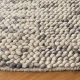 Safavieh Natura 6'-0" x 6'-0" Rug in Grey / Beige