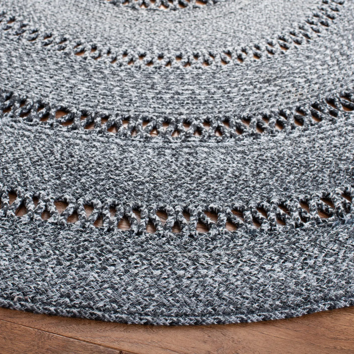 Safavieh Cape Cod 5'-0" x 5'-0" Rug in Charcoal