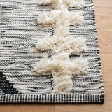 Safavieh Kenya 6'-0" x 9'-0" Rug in Ivory / Black