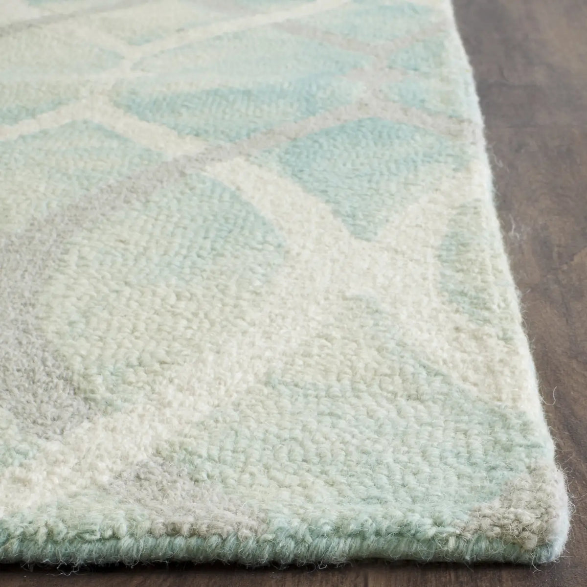 Safavieh Dip Dye 2'-3" x 10'-0" Rug in Green / Ivory Grey