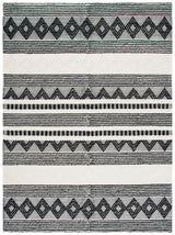 Safavieh Natura 10'-0" x 14'-0" Rug in Black / Ivory