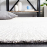 Safavieh Abstract 4'-0" x 6'-0" Rug in Ivory / Silver
