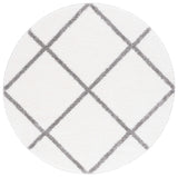 Safavieh Tahoe Shag 6'-7" x 6'-7" Rug in White / Grey